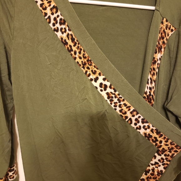 Olive green and Cheetah print cardigan - Picture 2 of 2